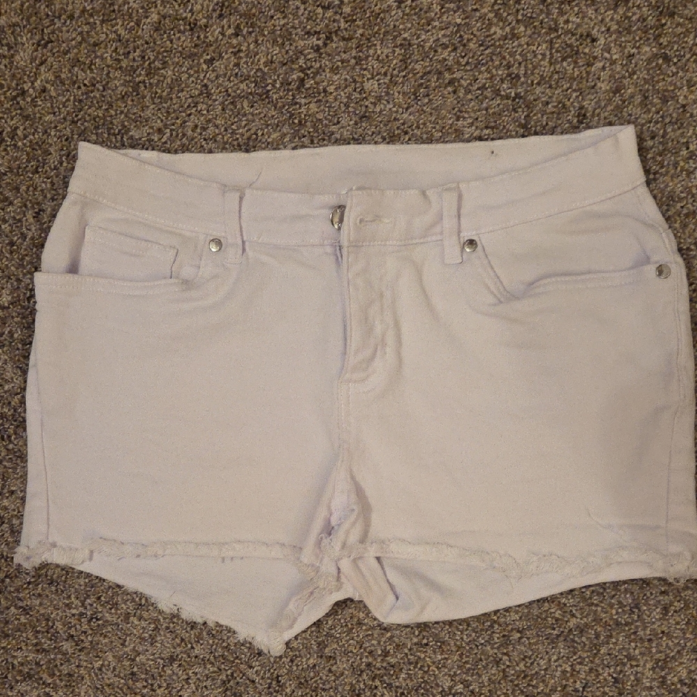 VENUS Whute Denim Cutoff Shorts
